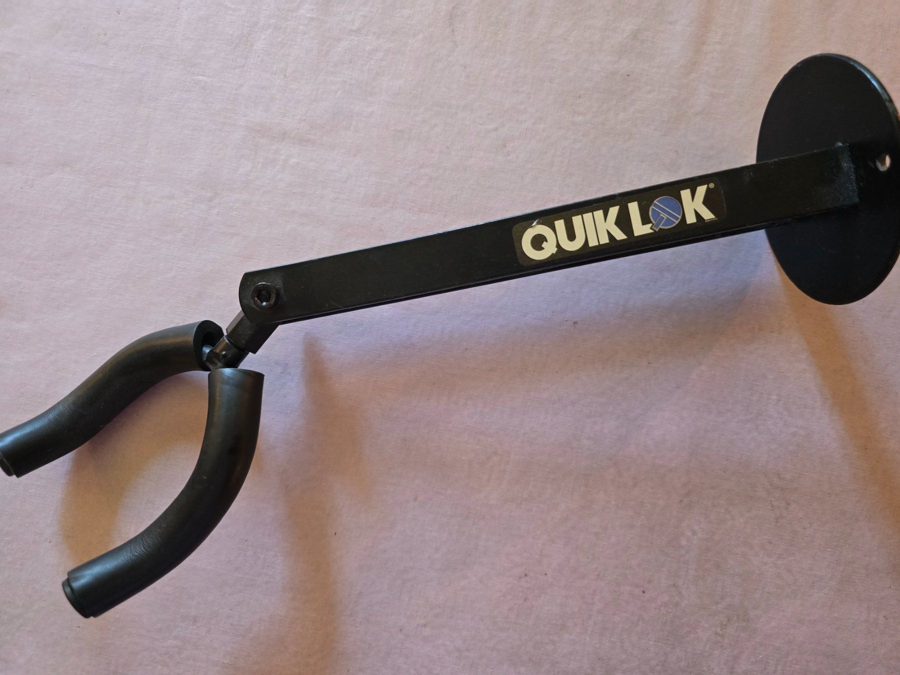 Musikinstrumente: 1 Stk. Gitarren Wandhalter ... – Gebraucht aus Zürich von Antiquedealer