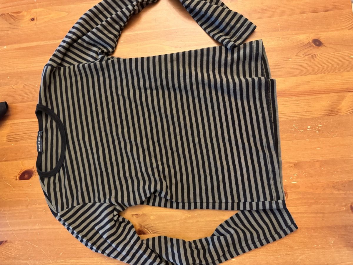 Pulls & Sweat-shirts: Pully – D'occasion à Küssnacht am Rigi par ciucchino 1