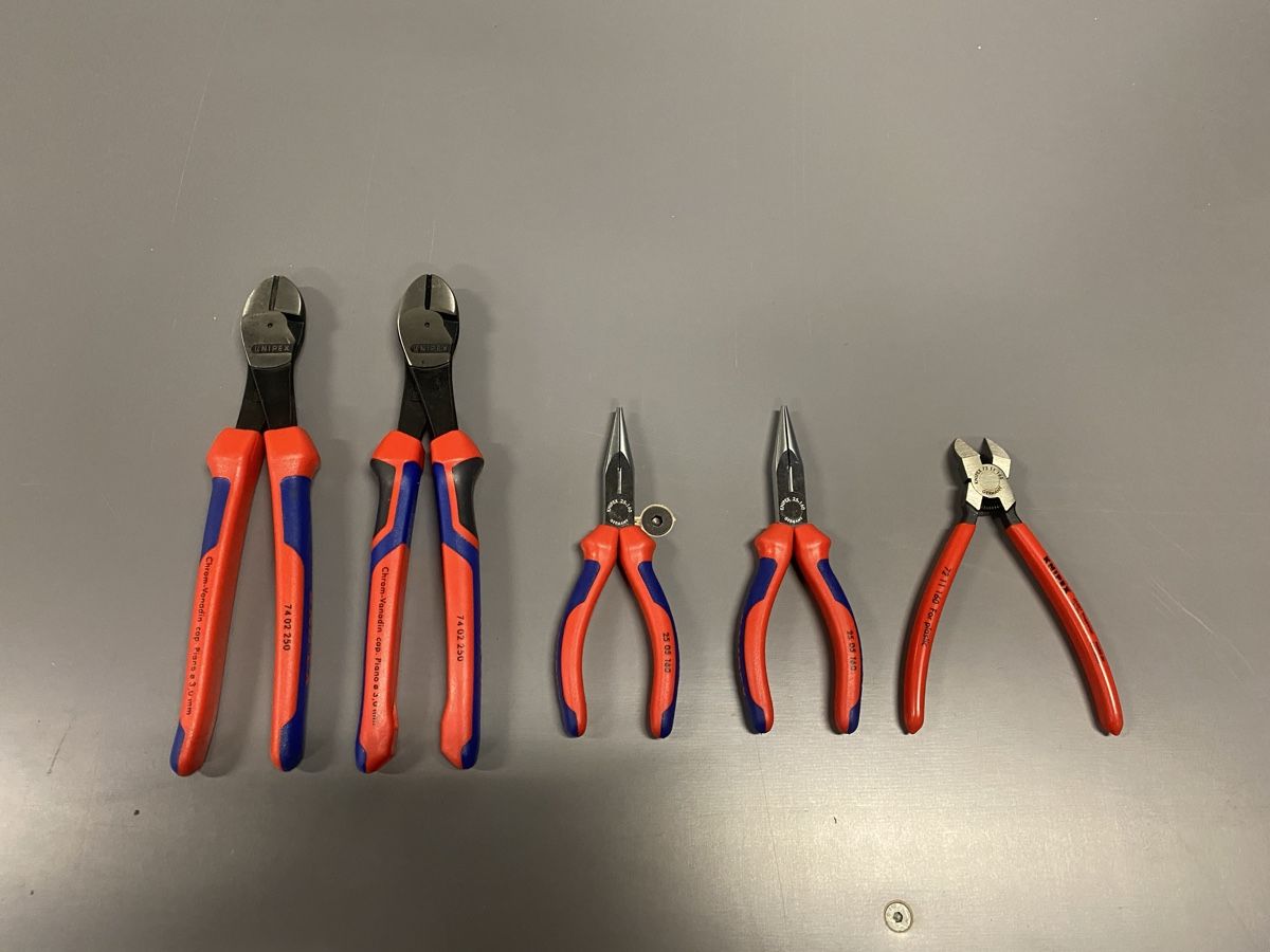 Knipex Tutti gli attrezzi: Posten Knipex Zangen ab 1.- – Nuovo (secondo la descrizione) da Wabern venduto da HK-Design