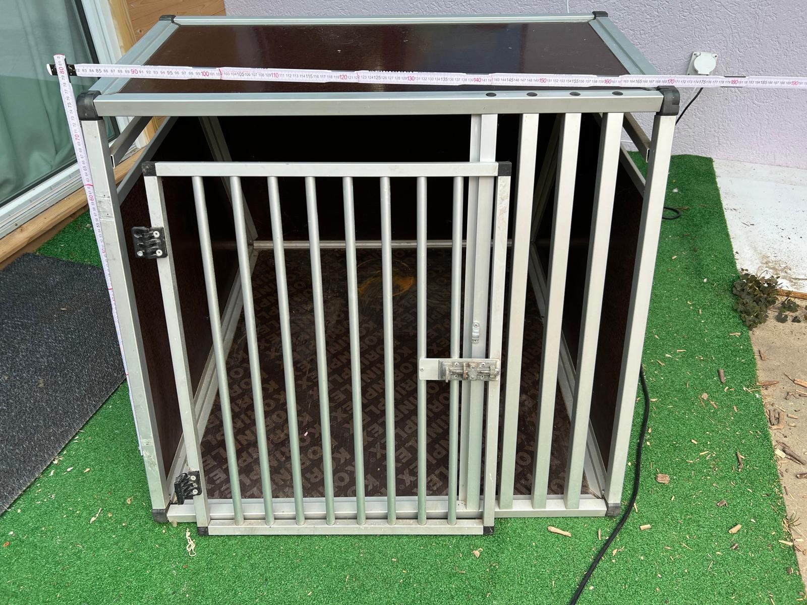 Gabbie, trasporto & Sicurezza: Hundetransportbox gebraucht – Usato da Aristau venduto da Gipiot