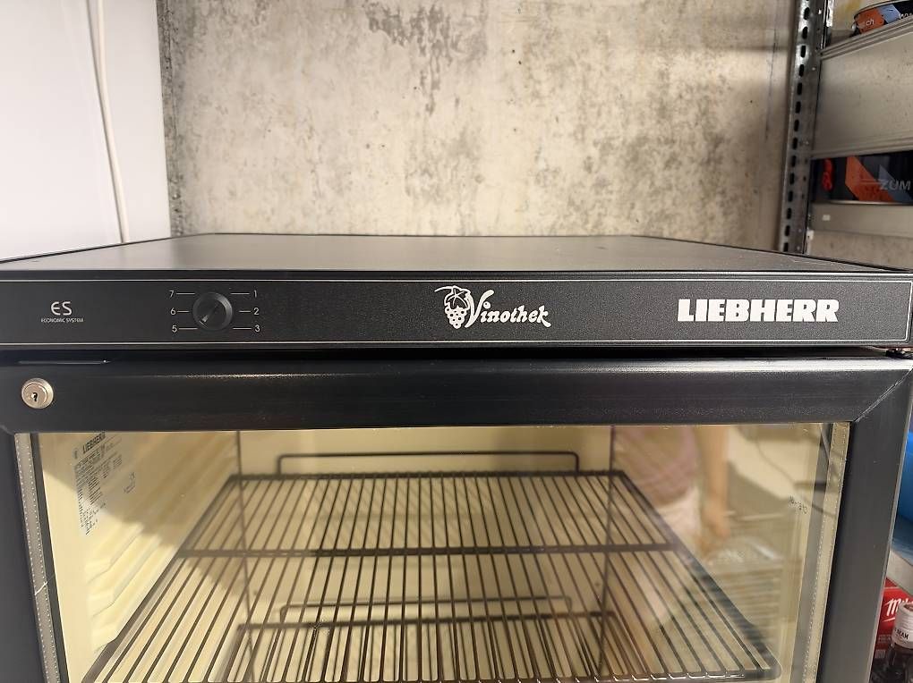 Kühlschrank: Weinkühler Weinkühlschrank – Gebraucht aus Reinach AG von fly_s8p8 1