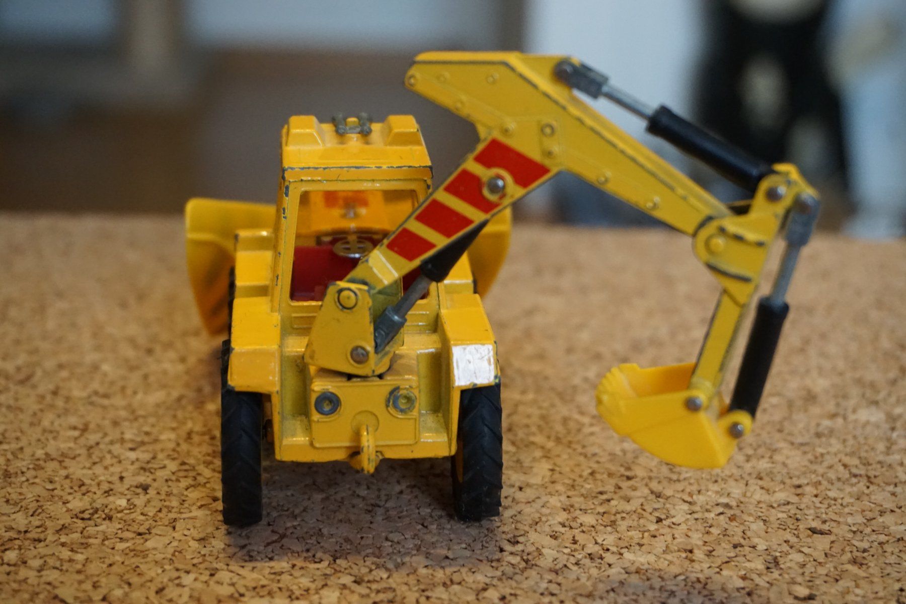 Matchbox Voitures modèles: Matchbox Tractor Excavator Muir COOL !!!!!!!!!!!!!!!!!!!!! – D'occasion à Reiden par Doppeldecker69 2