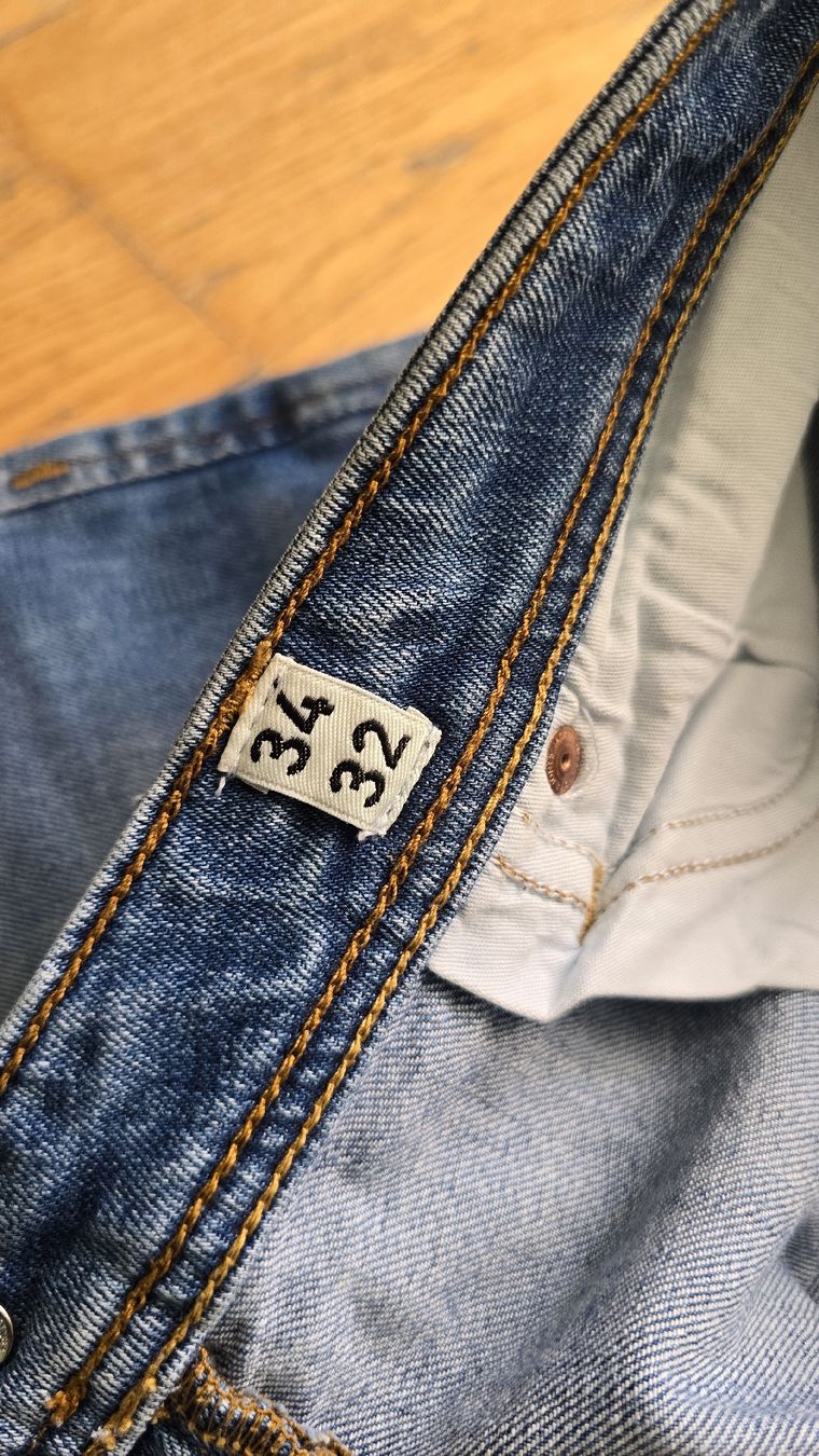 Jack & Jones Jeans: Jack & Jones Herren Jeans Gr. 34/32  – Usato da Emmenbrücke venduto da meu_2j8p 4