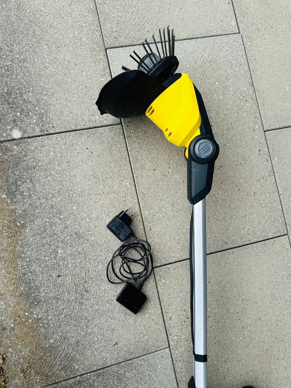 Kärcher Tutti gli attrezzi: Unkrauttrimmer, Kärcher mit Akku 18V – Usato da Bonstetten venduto da Neptun2013 2