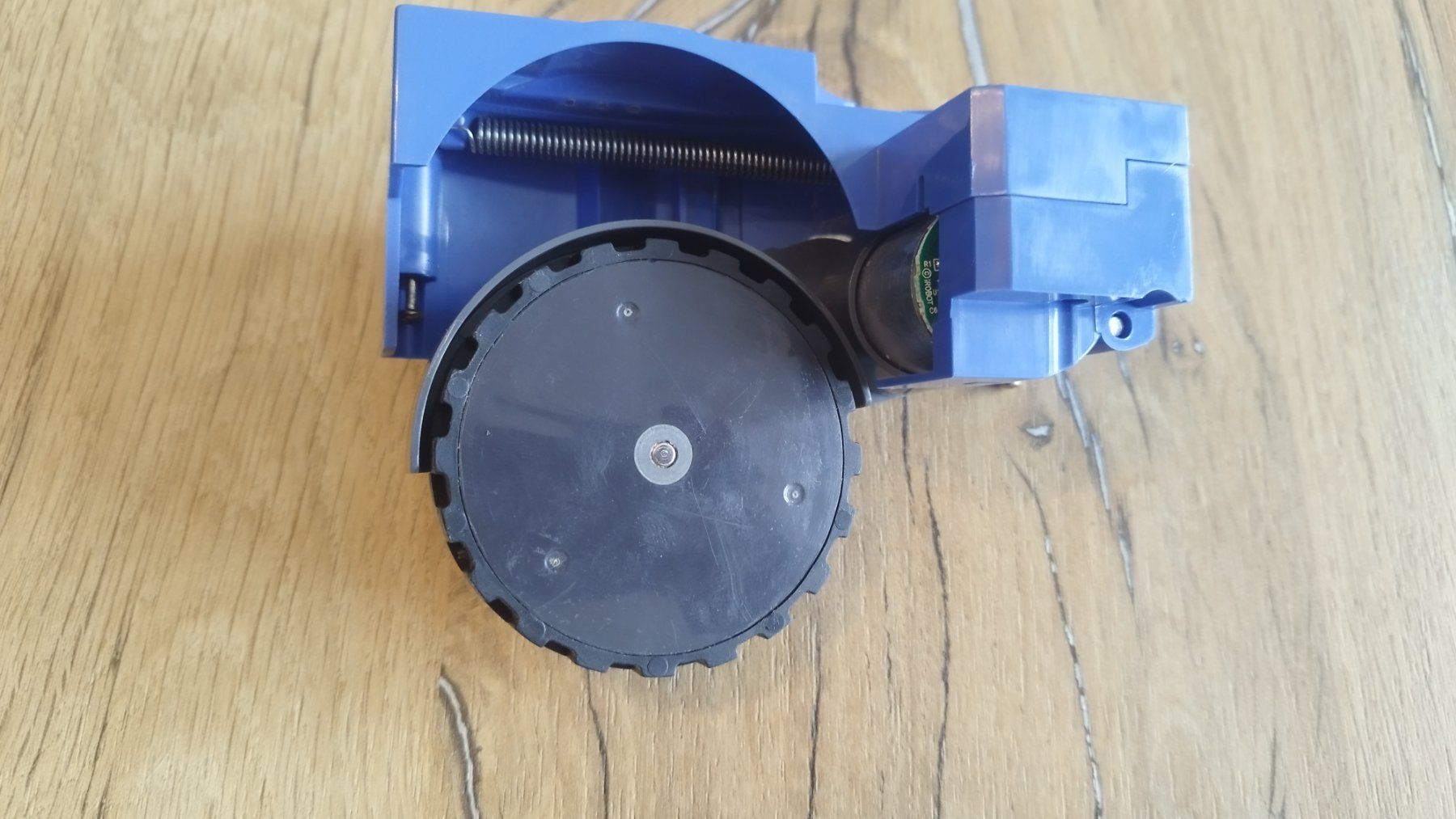 Irobot Aspirapolveri & Accessori: Roue gauche irobot roomba – Usato da La Chaux-de-Fonds venduto da orelg 2