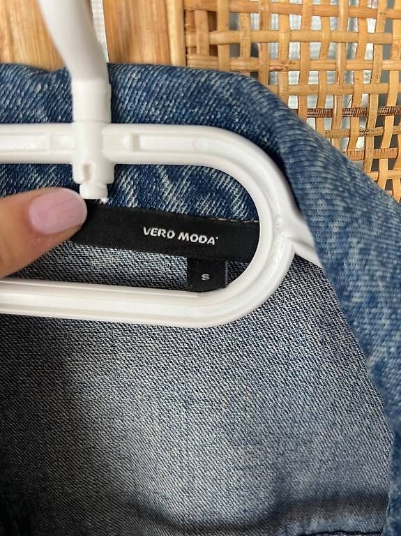 Giacche: schöne Jeansjacke – Usato da Dübendorf venduto da jjs_t925 2