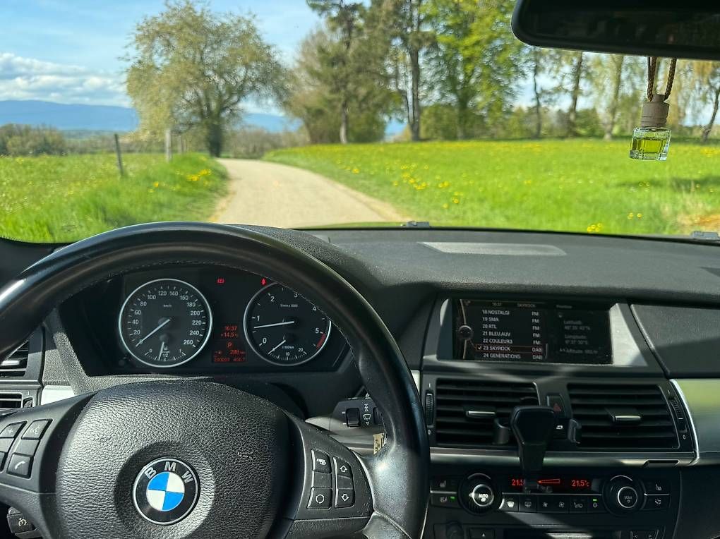 Autos: Bmw x5 pack M – D'occasion à Lausanne par yac_b5yl 4