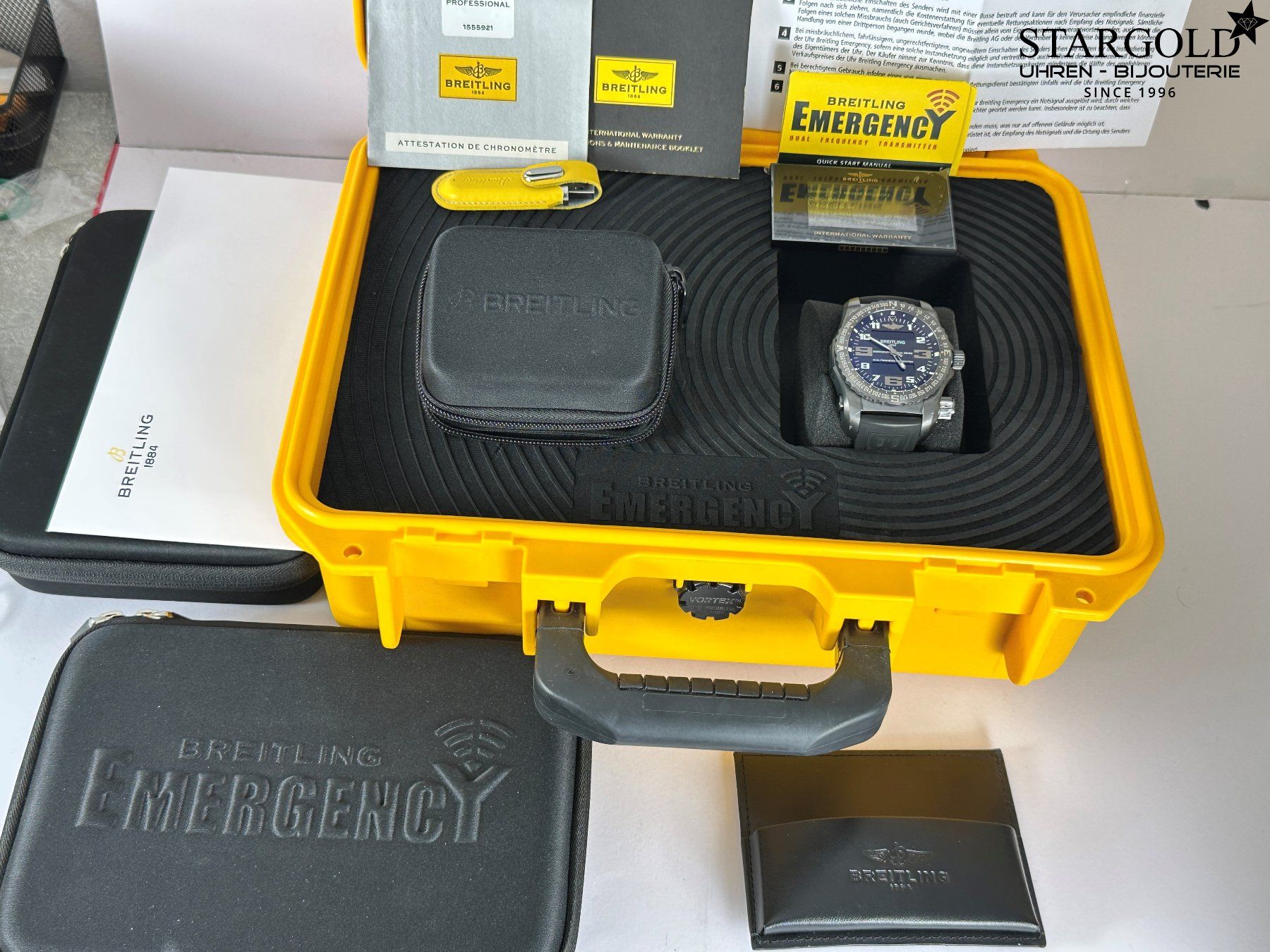 Breitling Orologi: Breitling Emergency Night Mission - V76325C1 – Usato da Zürich venduto da Stargold-Uhren 1