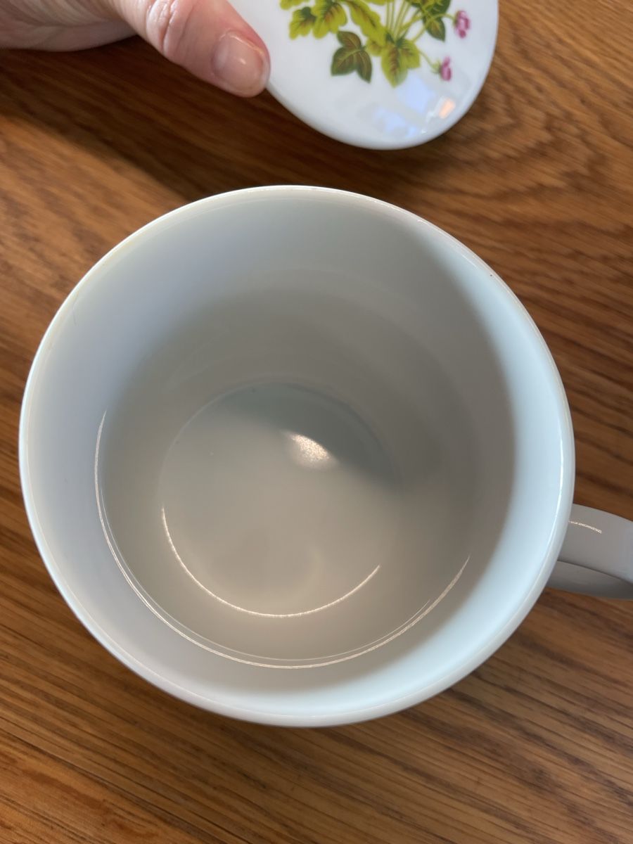 Tazze: Tasse mit Deckel Blumenmotiv  – Usato da Niederbüren venduto da Poschti_19 3