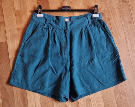 Shorts Leinenhose - Sommerhose Leinen - Gr. 44 - grün