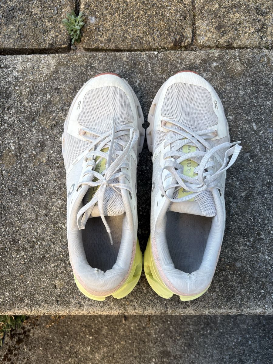 On Damenschuhe: ON RUNNING SCHUH Grösse 40 – Gebraucht aus Mels von ste_mp6f 3