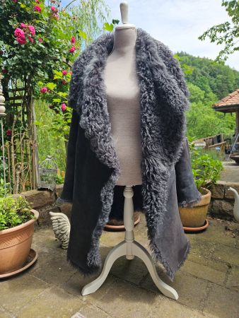 Lammfell Mantel Paul Costelloe Collection NEU