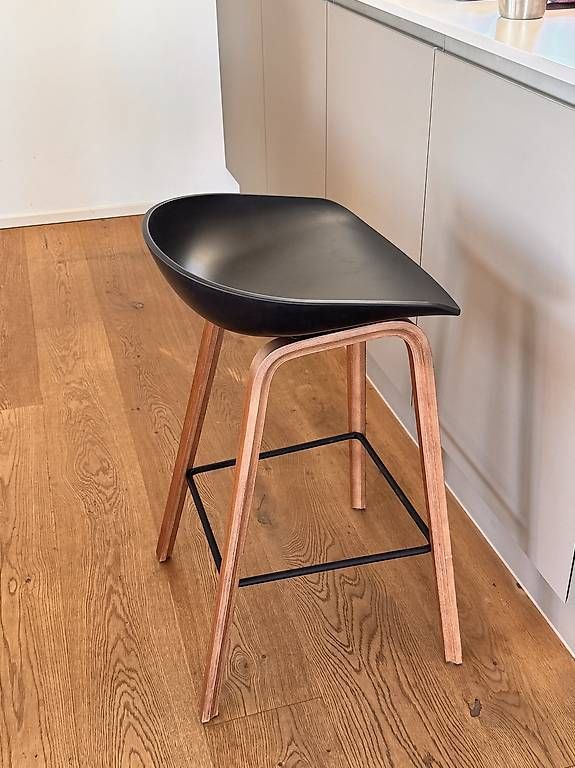 Tabourets: Zwei Barhocker – D'occasion à Zürich par juergluder 3