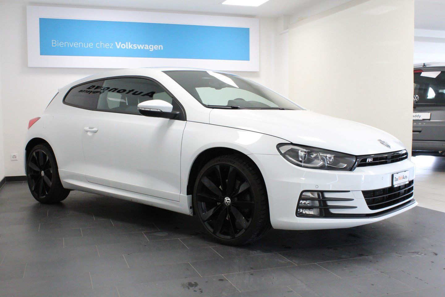 VW Automobili: VW Scirocco 2.0 TSI R-Line – Usato da Pully venduto da Arkasia_8 2
