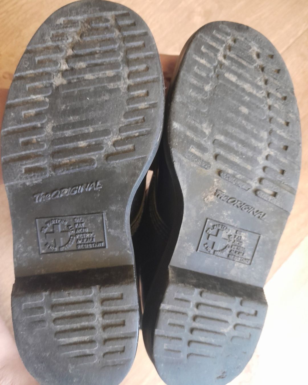 Dr. Martens Herrenschuhe: Dr. Martens 37 schwarz – Gebraucht aus Ostermundigen von Mar_67yy 3