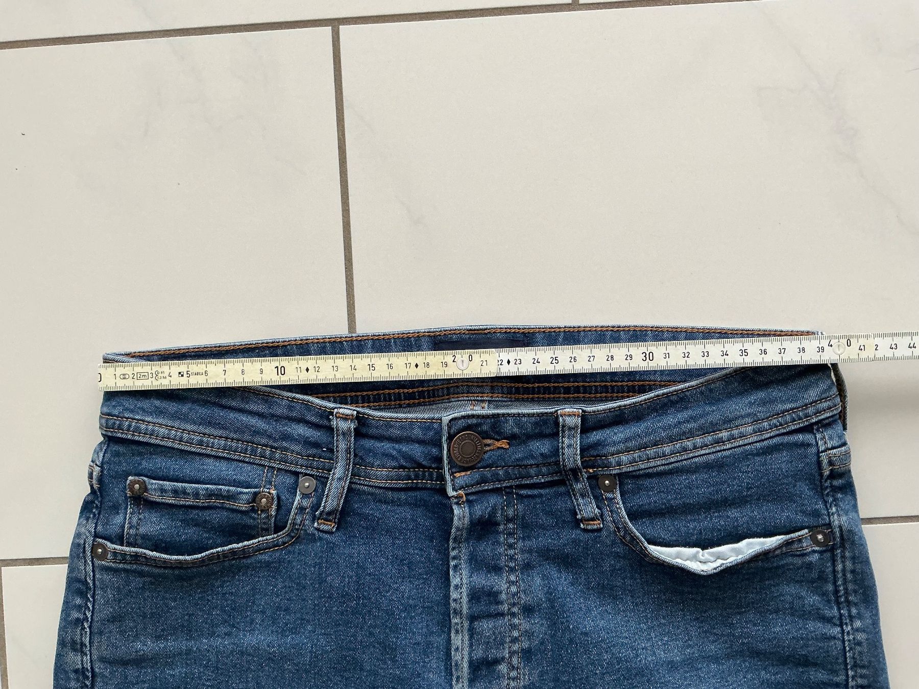 Jack & Jones Jeans: Jeans Shorts Jack Jones Gr.S – Gebraucht aus Biel-Benken BL von Sahra1 3