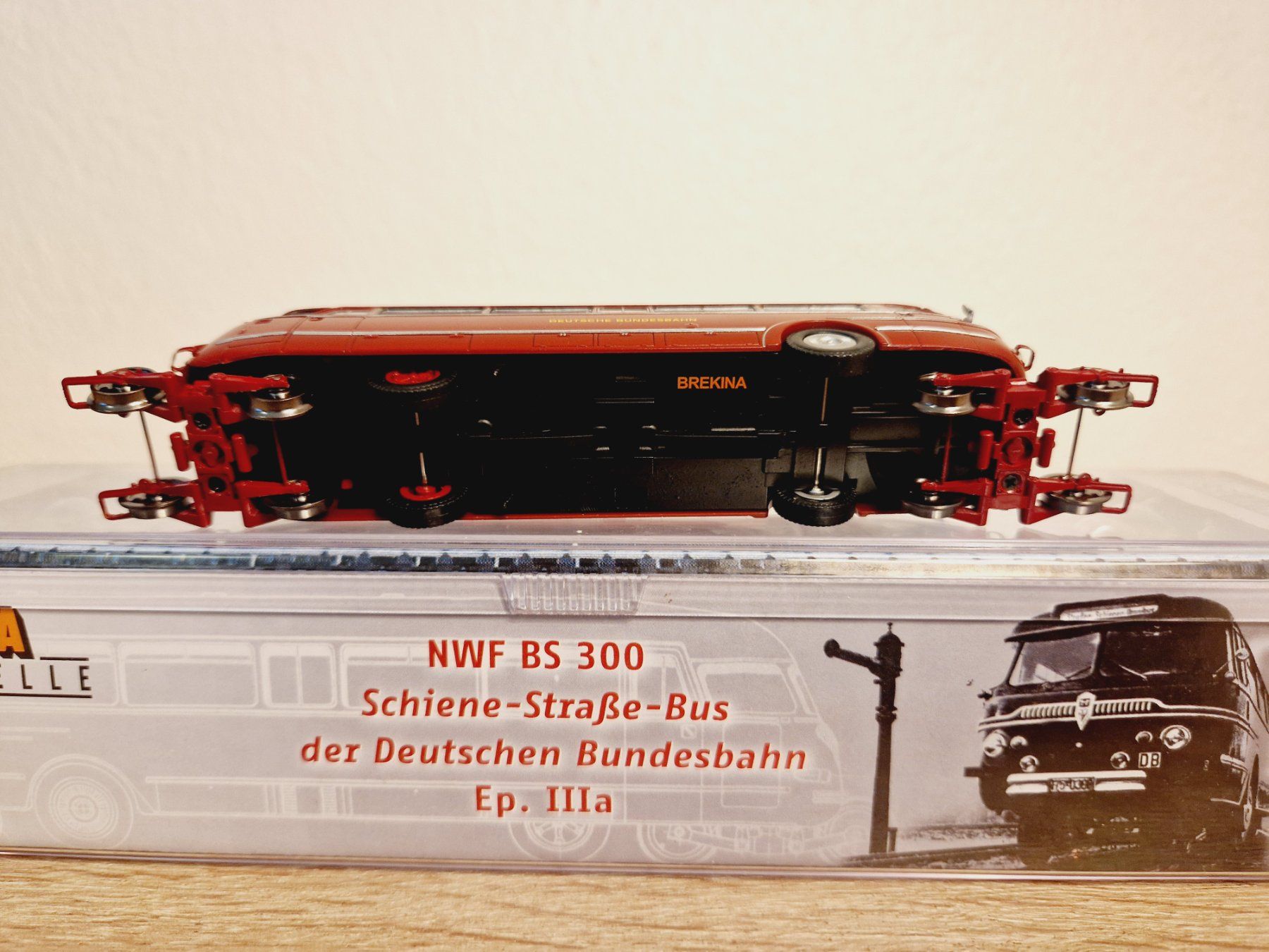 Brekina Schienenbus NWF BS 300 DB H0 (Neu und originalverpackt) in
