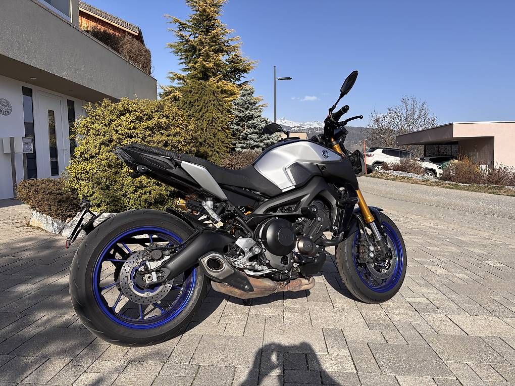 Yamaha Strada: YAMAHA MT-09 SP ABS – Usato da Blignou (Ayent) venduto da jul_v7qw 3