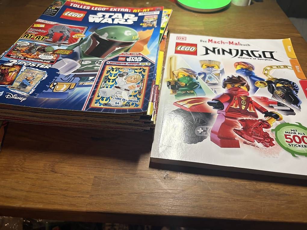 Riviste & Magazine: 22 Lego Zeitschrifften + Lego Malbuch – Usato da Pfyn venduto da fir_q95r