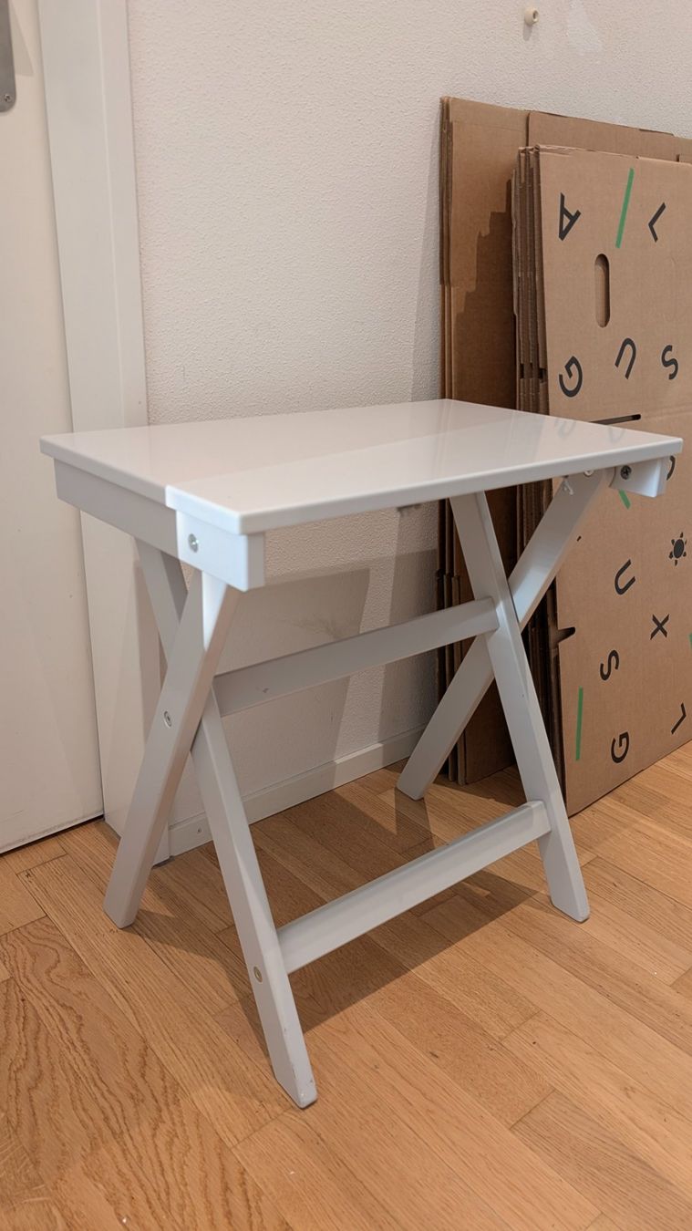 Ikea Tavoli: IKEA MARYD Beistelltisch / Tabletttisch – Usato da Spreitenbach venduto da alodon