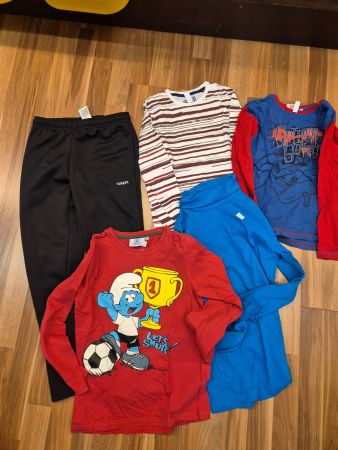 Kipsta Hose Fussballschlumpfshirt + 3 Shirts gr 140 K10