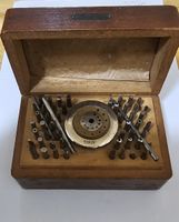 Ancienne boîte d'horloger Boley avec assortiment d'outils
