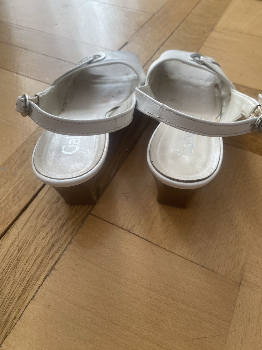 Gabor Damenschuhe: Gabor Sandalen weiss Leder Grösse 37  – Gebraucht aus Zürich von mar_zn2k 5