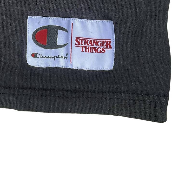 Champion T-Shirts: Black Champion Stranger Things T-Shirt – Gebraucht aus Zürich von deflipper 2