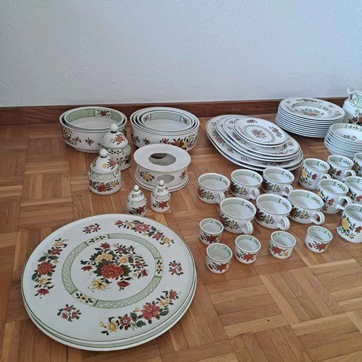 Villeroy & Boch Set di piatti: Villeroy & Boch  Geschirr-Service Summerday – Usato da Maur venduto da bolliger4you 6
