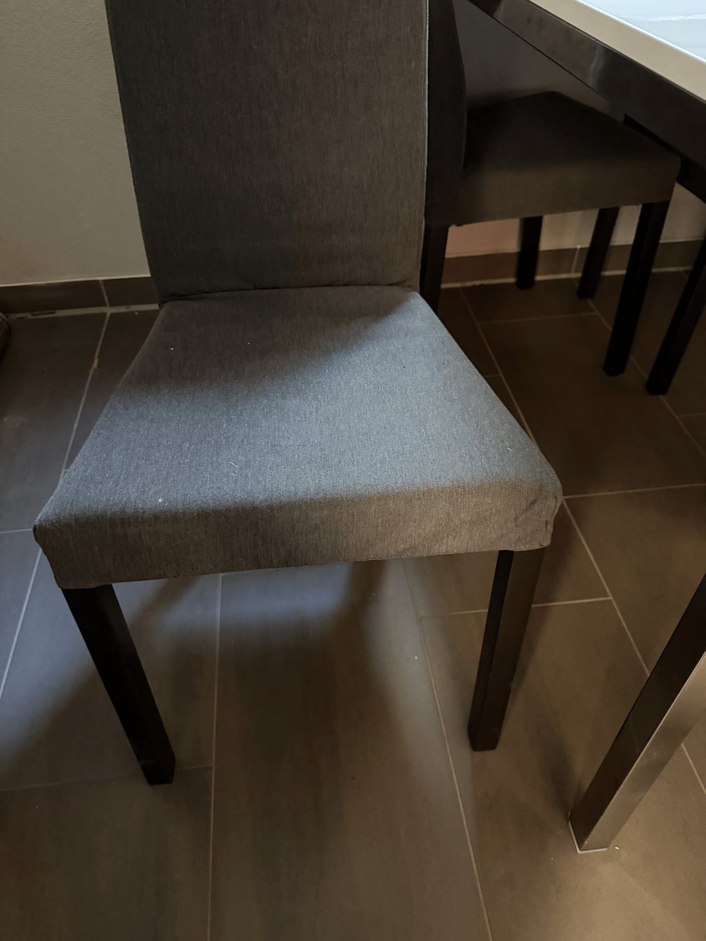 Ikea Tables: IKEA TORSBY + 4 chairs – D'occasion à Zürich par joh_mn8j 3