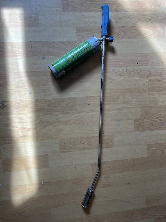 Tous les outils: Désherbeur thermique à gaz  – D'occasion à Evionnaz par viv_6fwl