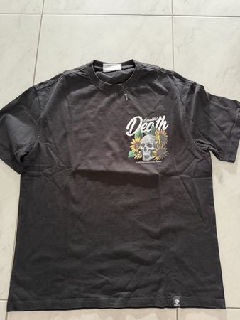 Schwarzes T-Shirt "Beautiful Death" - Sommer Style M