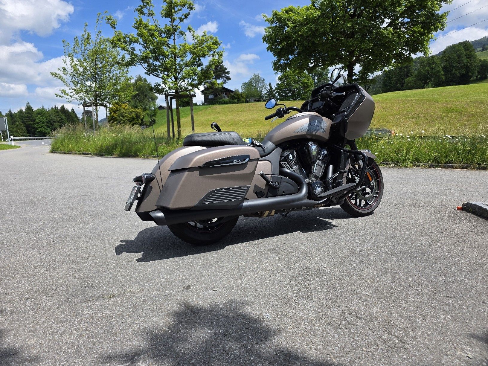 Indian Motorcycle Chopper: Indian Challenger Dark Horse – Usato da Brunnen venduto da King3oo