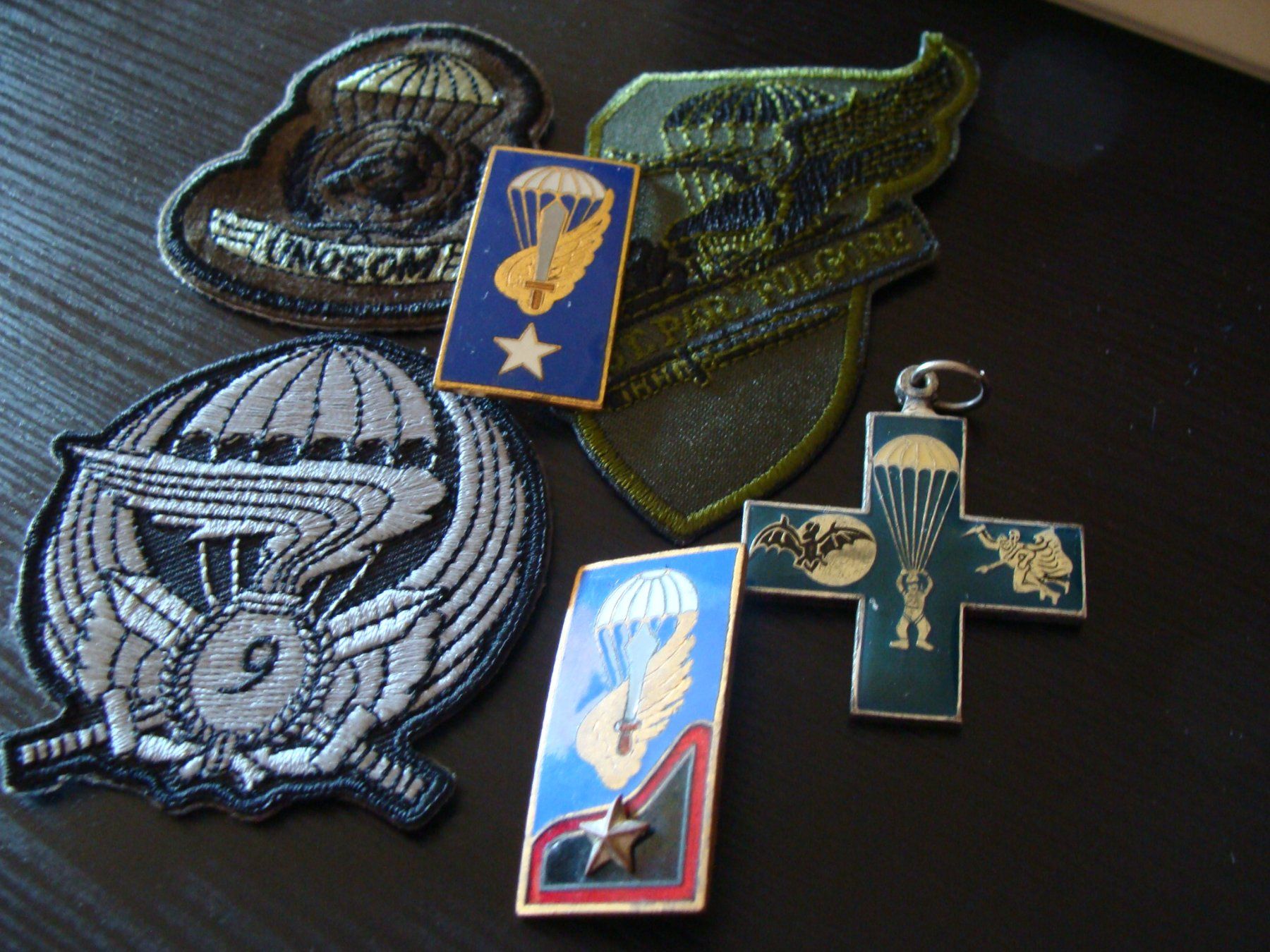 Plaketten & Abzeichen: Petit lot, armée Italienne – Gebraucht aus Cuarny von hen_g7hn