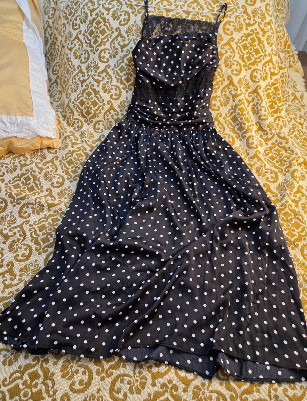 Vestiti: gepunktetes Kleid – Usato da Leissigen venduto da ali_k9v8 5