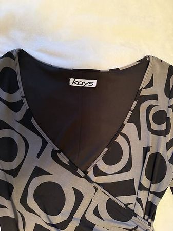 Kleid grau/schwarz 38 Kays