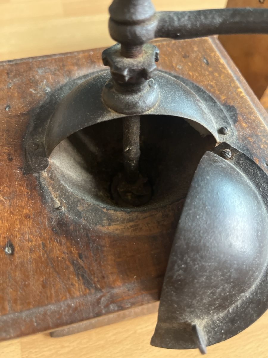 Küchengeräte: Zwei antike Kaffeemühlen  – Gebraucht aus Wettingen von erma_5430 6