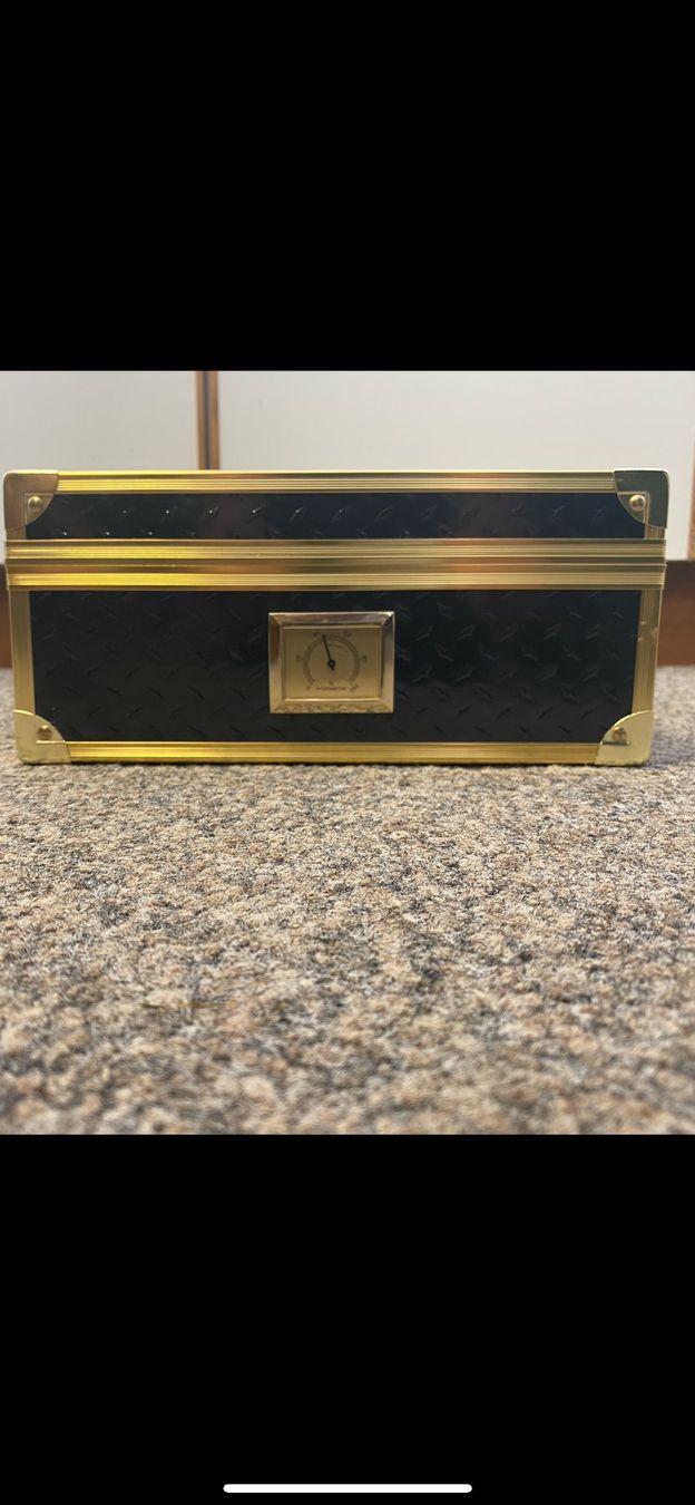 Humidor per sigari: Humidor Cigar Angelo – Nuovo (secondo la descrizione) da Wängi venduto da elcigarro 3