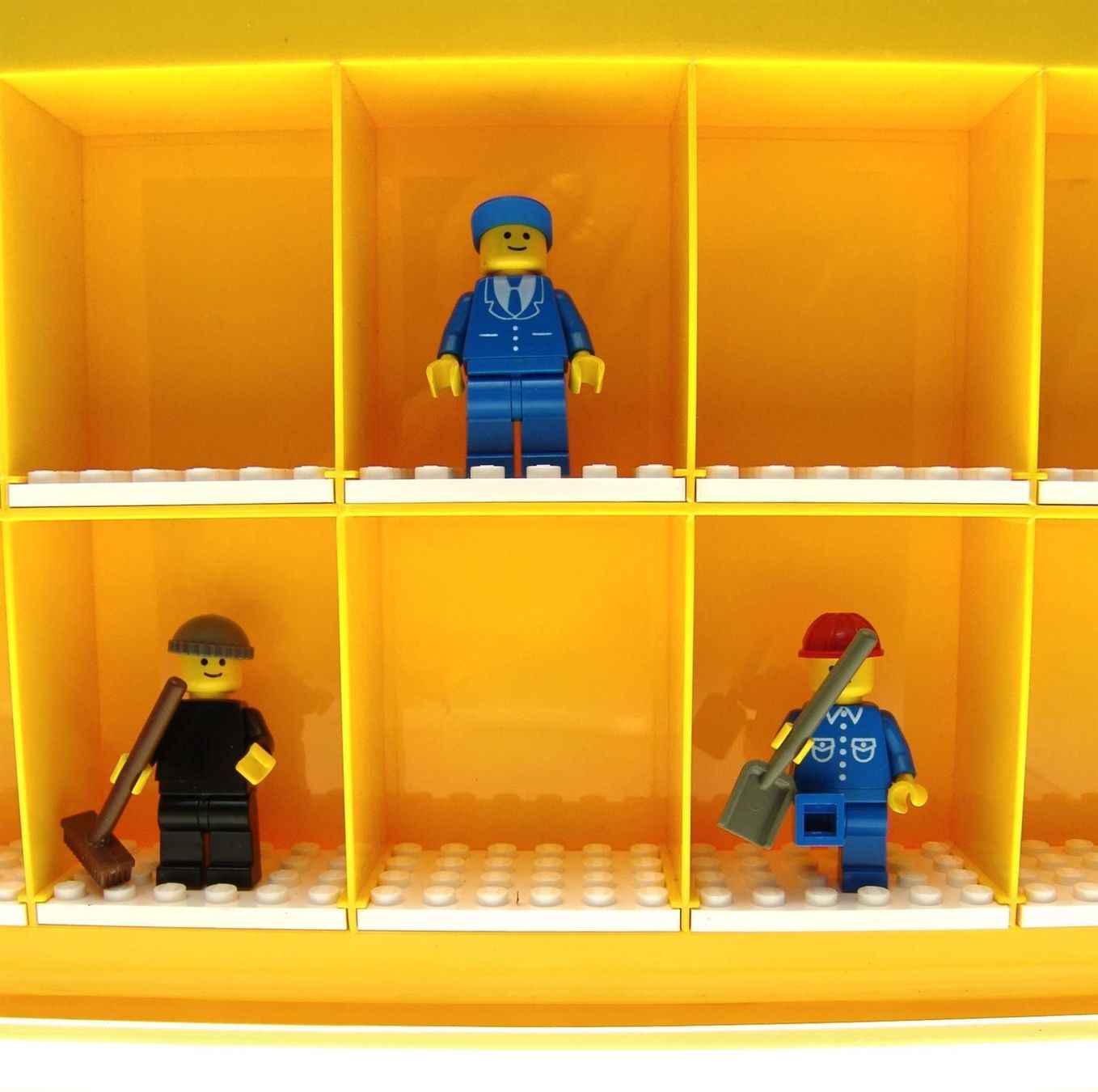 Lego Giocattoli: Lego Ausstellbox mit 6 Figuren – Usato da Langenthal venduto da TolleGeschenke2026 4