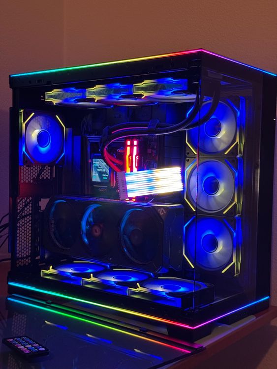 High-End Gaming PC / Ryzen 9 7900X3D / RTX 4070Ti /32GB DDR5 (Gebraucht ...
