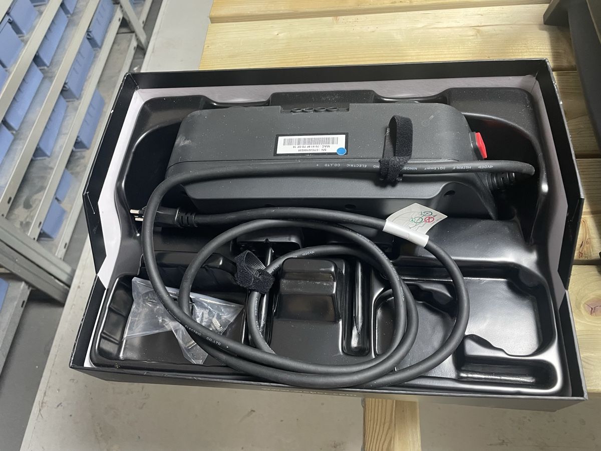Griglie: Weber Elektrogrill Pulse 2000 – Usato da Buch am Irchel venduto da 62726 3