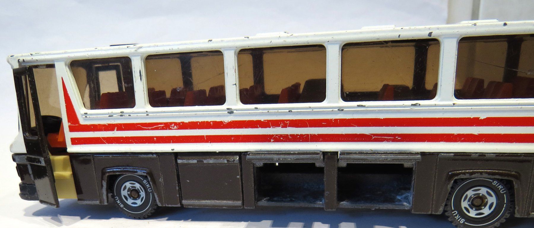 Siku Modellini d'auto: 1:50 SIKU Reisebus – Usato da Ettingen venduto da campione_1 1