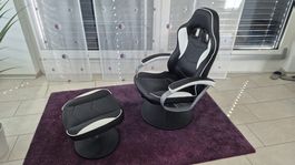 Relaxsessel mit Hocker zu verkaufen