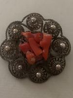 Antike Silber Brosche mit Korallen , Filigran