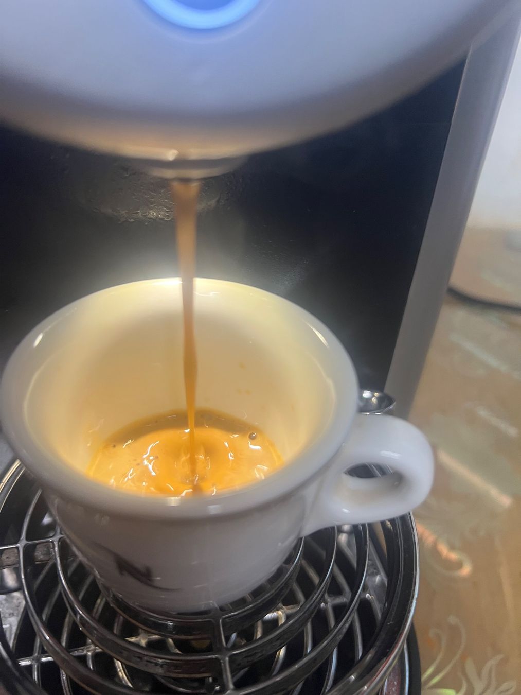 Kaffeemaschinen & Espressomaschinen: Nespreso Zennusi – Gebraucht aus Adliswil von 1sinisa1 4