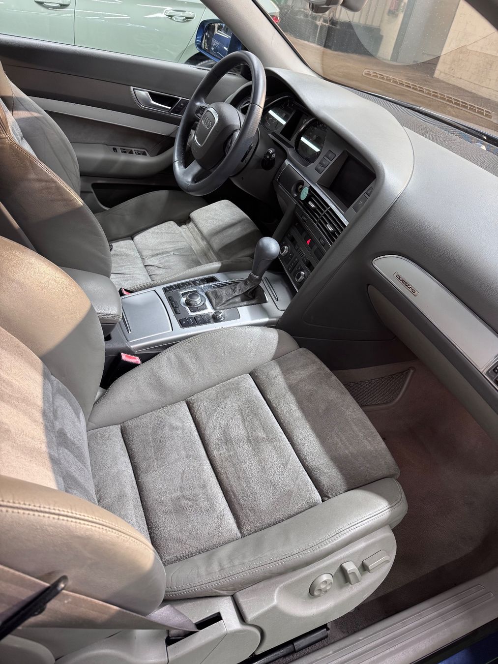 Audi Autos: Audi A6 4.2 V8 – D'occasion à Aarburg par bp9k 7