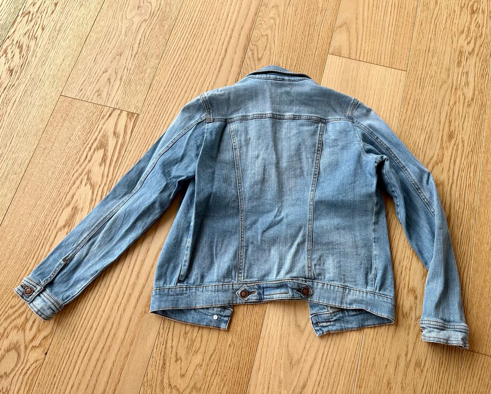 Tchibo Jacken: neuwertige Damen Jeansjacke Gr 36 – Neu (gemäss Beschreibung) aus Hergiswil NW von Labello01 2