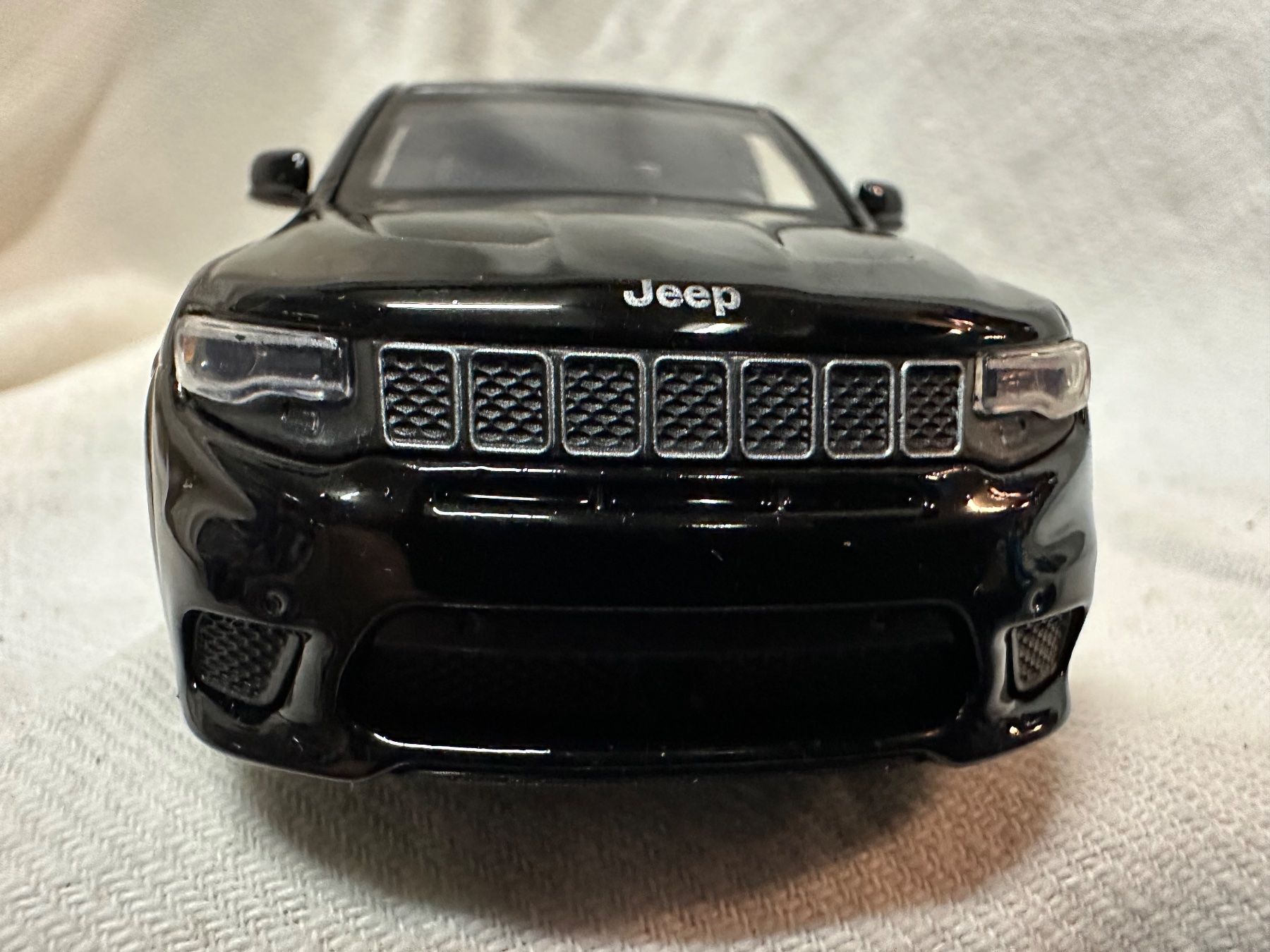 Jeep Modellini d'auto: Jeep cherokee – Nuovo e nell'imballaggio originale da Reinach AG venduto da rares75