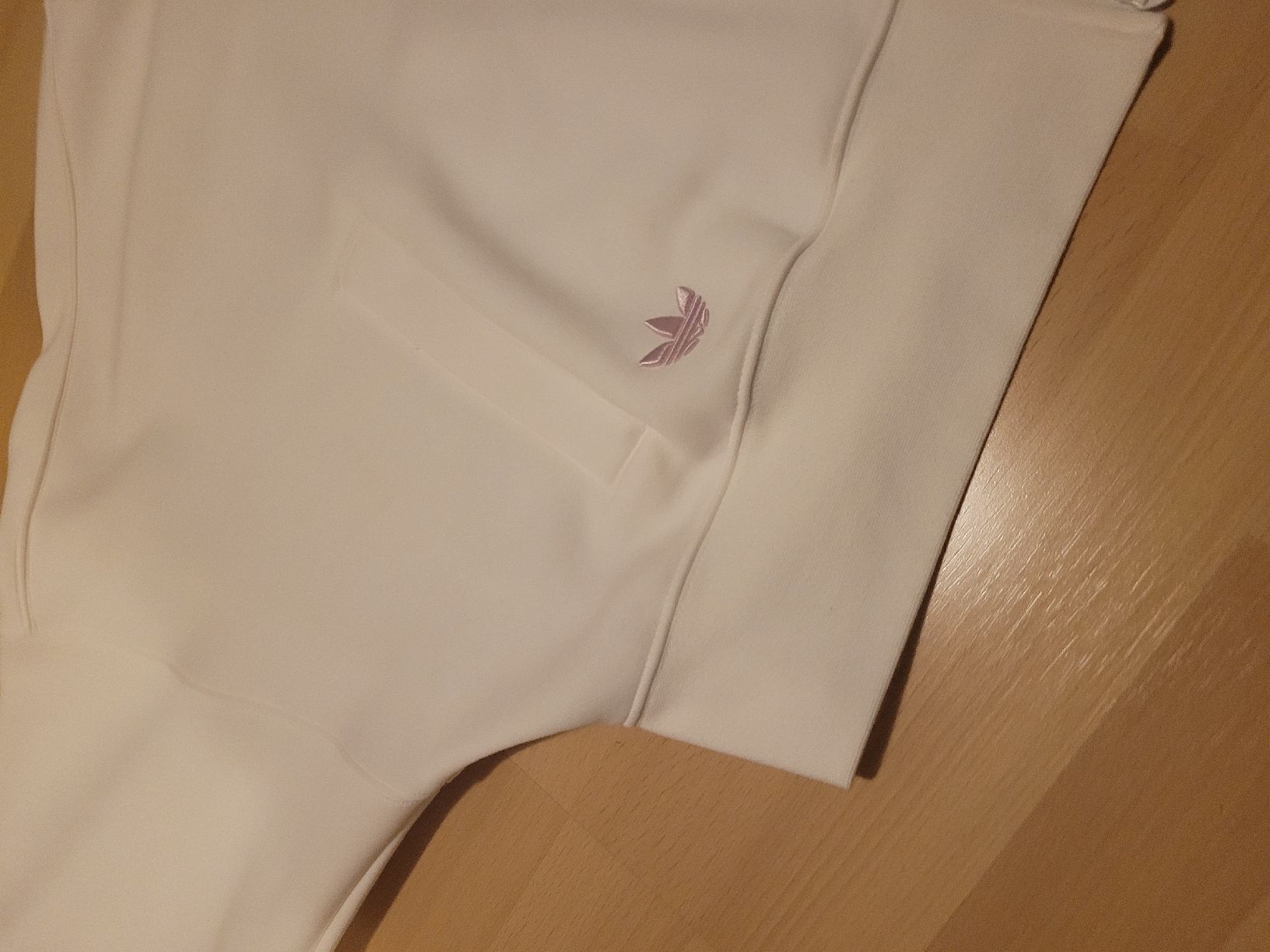 Adidas Giacche: Adidas Damenjacke – Usato da Diepoldsau venduto da Kashikoi 2