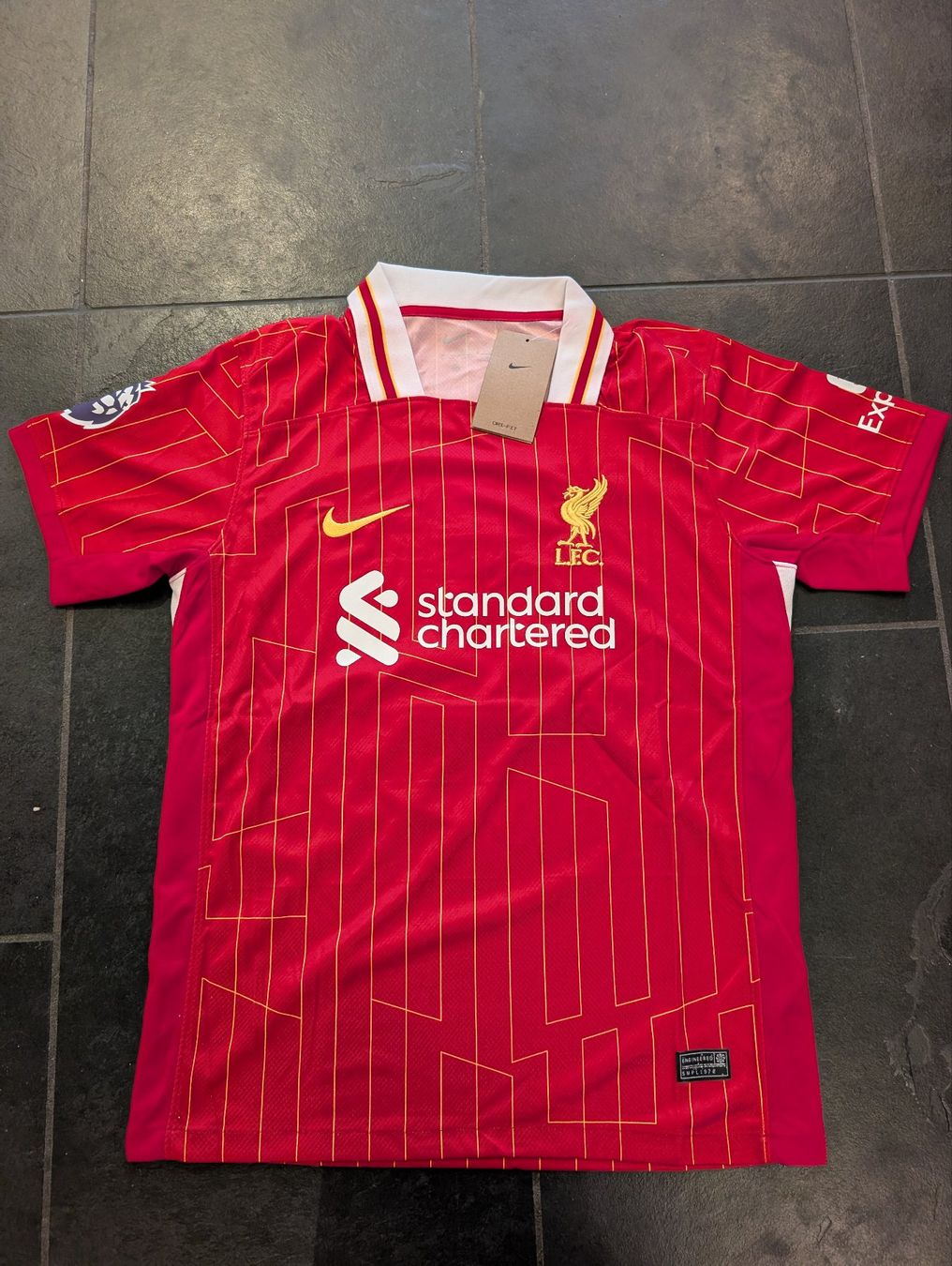 Nike Canottiere & Pantaloni: Fc Liverpool Trikot Saison 24/25 – Nuovo e nell'imballaggio originale da Meilen venduto da Nils64